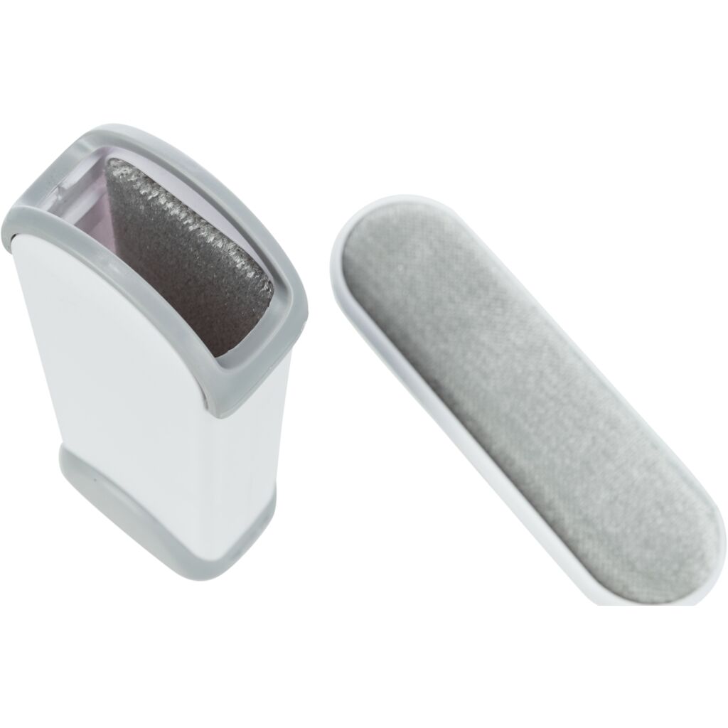 Fusselbürste-Pfoten Feinstes