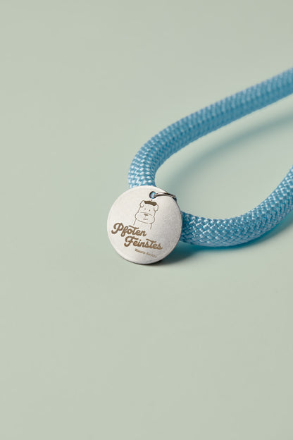 Hundeleine in Blau und Braun mit silbernen Beschlägen – elegante Premium-Leine für mittelgroße und große Hunde, handgemacht in Österreich